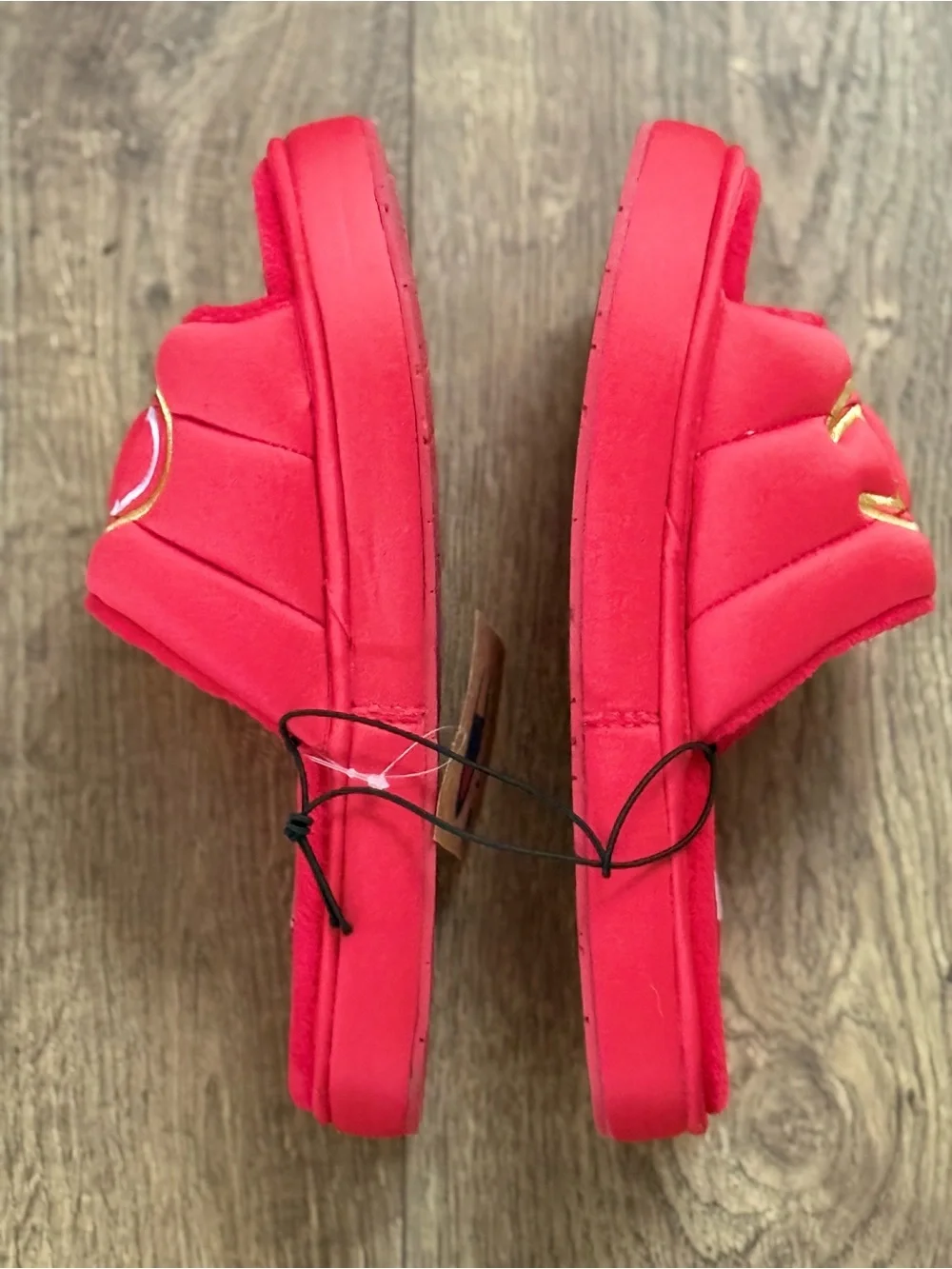 Champion Scarlet Red Plush Cozy Slide Slippers Logo Cushioned NWT Youth 7